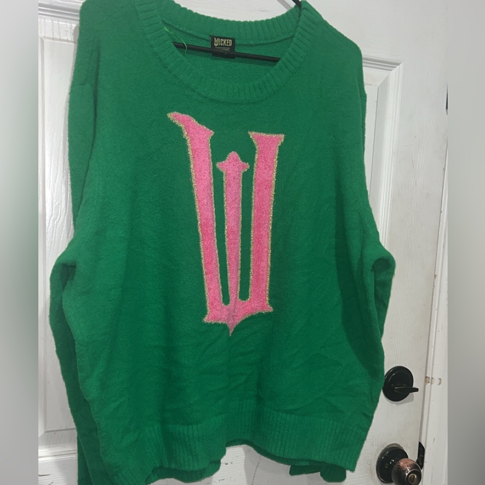 Wicked green sweater with pink glitter logo Size XXL #glamour #wickedtheatre - Picture 2 of 5